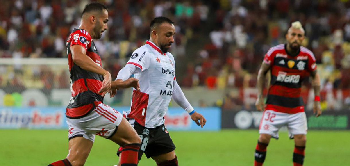 Técnico de Ñublense proyecta duelo con el Flamengo y elige sus favoritos en la Libertadores