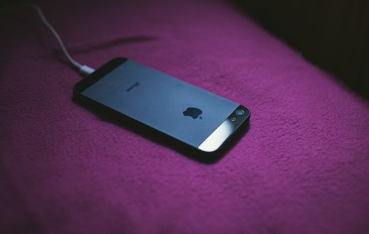 Your phone can heat up and harm your battery [UPSBatteryCenter]