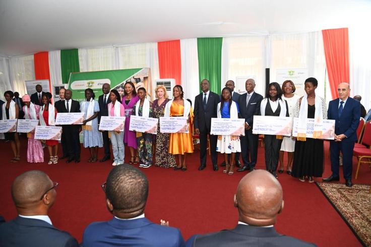 5 choses à savoir sur la bourse d'excellence Dominique Ouattara des métiers de l'aviation civile