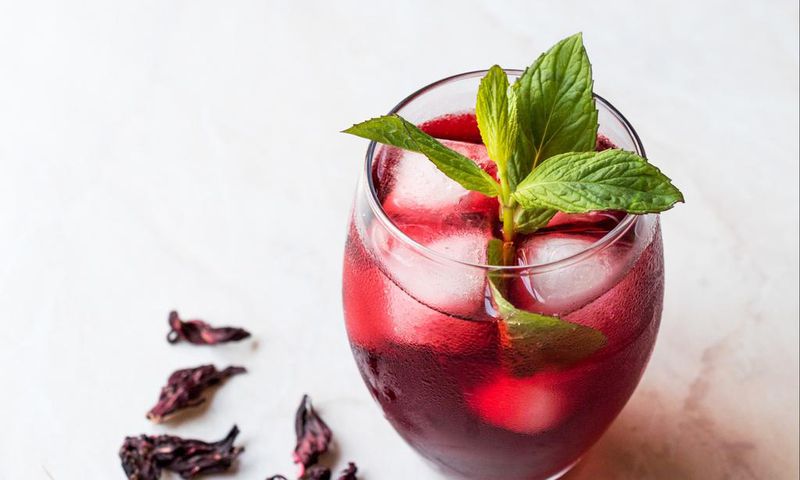 bissap-hibiscus-bienfaits-beauté