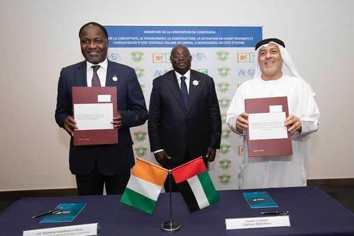 Signature de l'accord entre le gouvernement et AMEA Power