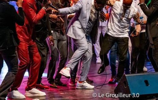 Molare, les membres de la jet set et Asalfo