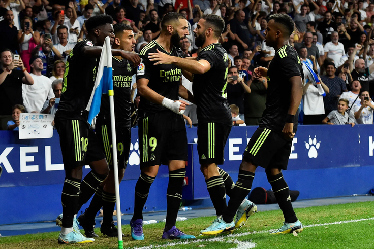 Benzema et ses coéquipiers jubilent après son premier but