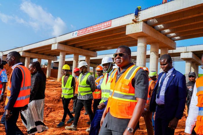 La voie Y4 sera praticable d'ici le 10 décembre selon le ministre de l'Équipement