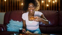 Late night eating [Xeonline.net]