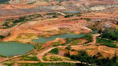 Vue aérienne de la mine d'or d'Ity