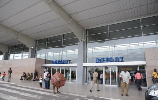 Aeroport-dAbidjan-fermé