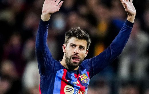 Gerard Piqué was in tears as he said goodbye to the Camp Nou