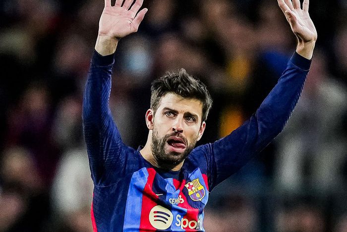 Gerard Piqué was in tears as he said goodbye to the Camp Nou
