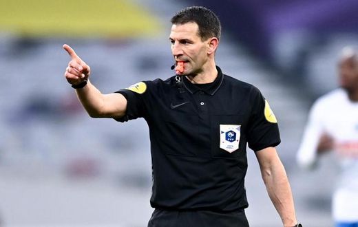 Jérémy Stinat, arbitre à la FFF