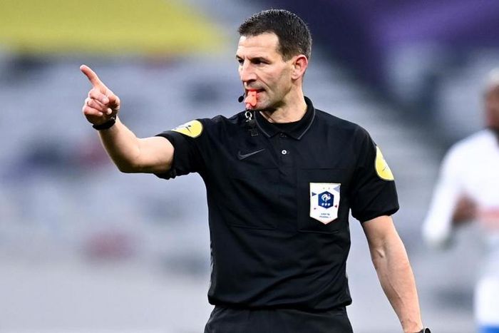 Jérémy Stinat, arbitre à la FFF