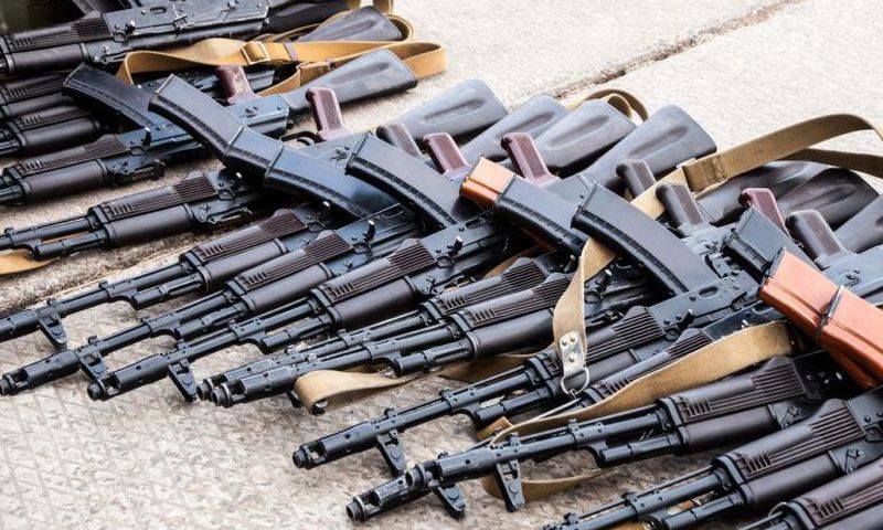 Des armes (images d'illustration)