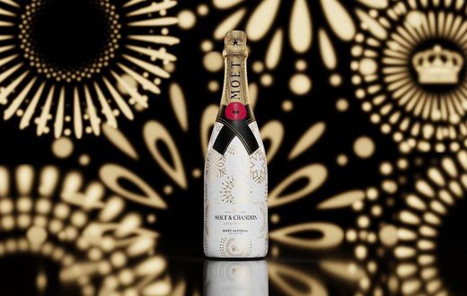 La  bouteille Spark of Light de Moët et Chandon