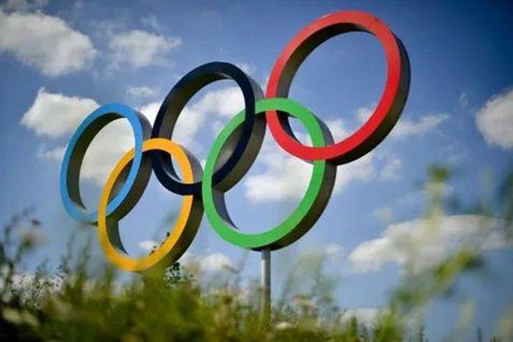 Les anneaux Olympiques à l'Olympic Park de Londres, le 22 juillet 2012