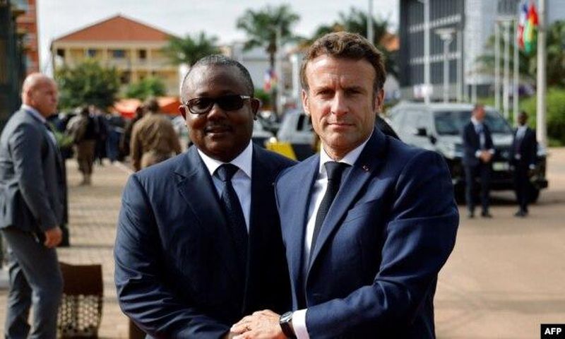 Umaro Sissoco Embalo, le président de la Guinée Bissau et Emmanuel Macron, le président de la France