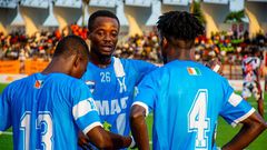 Des joueurs de Lys Sassandra