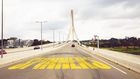 Spinners sur le 5e pont d'Abidjan