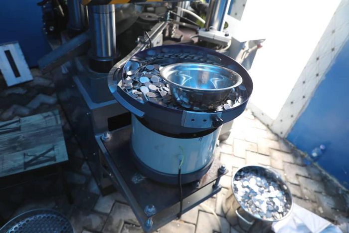 Démantèlement d'une usine de pièce de monnaie