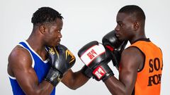 2 boxeurs se font face - Ivoire Foundation
