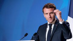 France's Emmanuel Macron: 5 feet, 7 inches (173 cm)