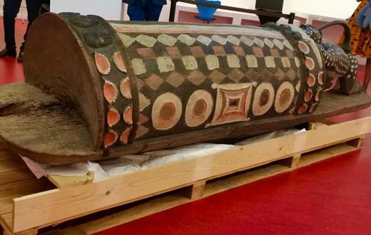 5 choses à savoir sur le Djidji Ayokwé, le tambour Ébrié volé par les colons