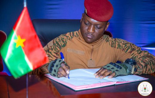 Le Burkina Faso prolonge la transition militaire de 5 années
