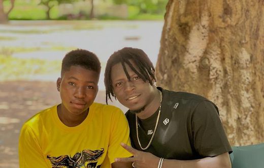 Aicha et DJ Domi dont le buzz a dépassé les frontières de leur pays