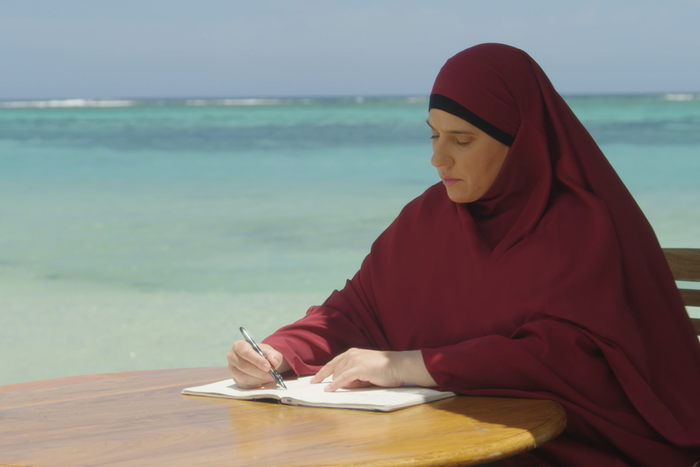 Diam’s , dans le documentaire « Salam », réalisé par Diam’s, Houda Benyamina et Anne Cissé.