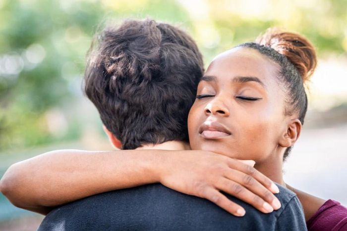 Dépression et relations amoureuses : Comment aider un proche à surmonter la douleur