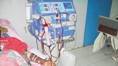 Une personne qui dialyse