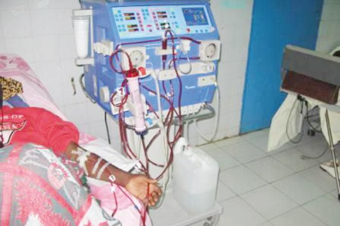 Une personne qui dialyse