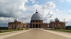 Basilique Notre-Dame de la Paix Yamoussoukro / Wiki Commons