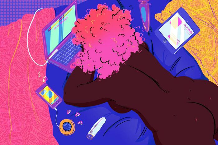 Envoyer des nudes de manière sécurisée / © HOLAAfrica