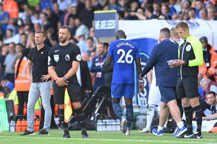 Kalidou Koulibaly expulsé contre leeds United