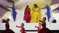 Beyonc and daughter Blue Ivy Carter perform on stage headlining the Grand Reveal of Dubais newest luxury hotel, Atlantis The Royal on January 21, 2023 in Dubai, United Arab Emirates.Kevin Mazur/Getty Images for Atlantis The Royal