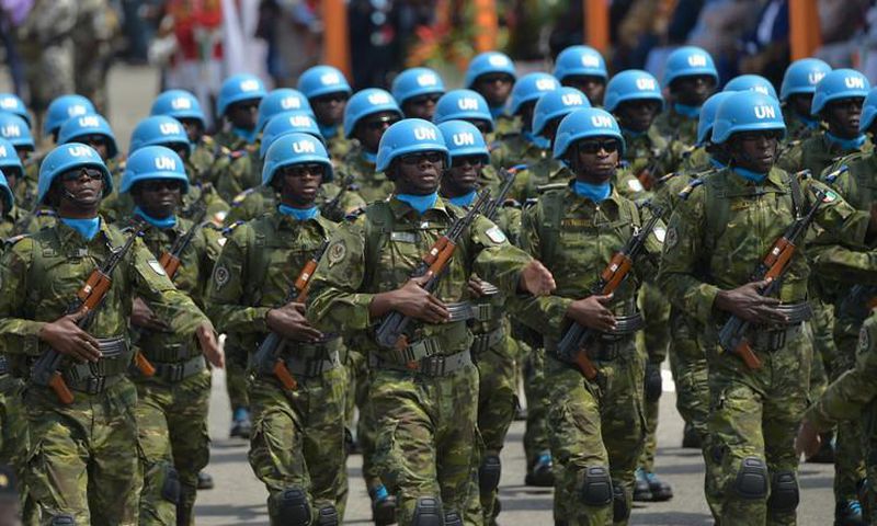 Des soldats ivoiriens de la mission de maintien de la paix de l’ONU au Mali, MINUSMA (Mission multidimensionnelle intégrée des Nations unies pour la stabilisation au Mali), le 7 août 2019 à Abidjan.