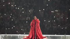 Rihanna au SuperBowl/ Charlie Riedel/AP/SIPA