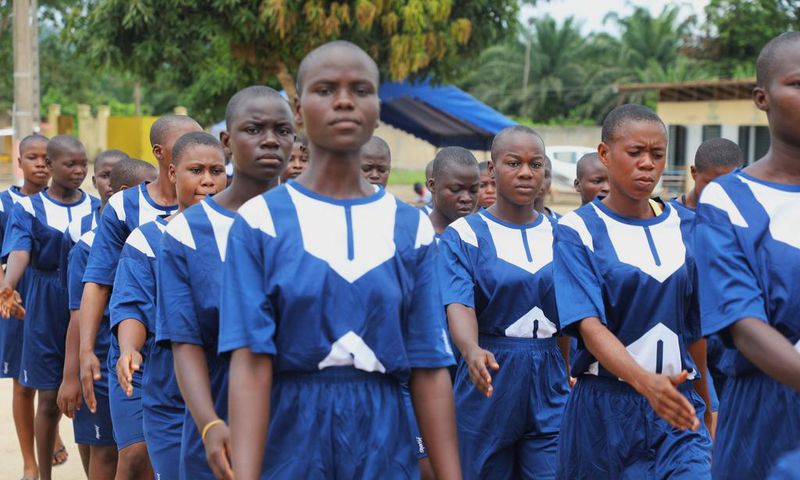 100 jeunes filles trouvent une nouvelle voie sociale grâce au programme Girl Power