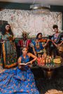 Une famille fêtant la Kwanzaa/RODNAE Productions