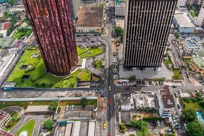 Cissé Bacongo lance une campagne de ravalement des façades pour embellir les artères d'Abidjan/Plateau le quartier des affaires