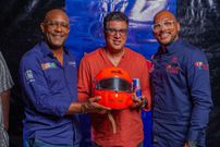 Red Bull célèbre la victoire de Verstappen avec des passionnés de Formule 1 à Abidjan