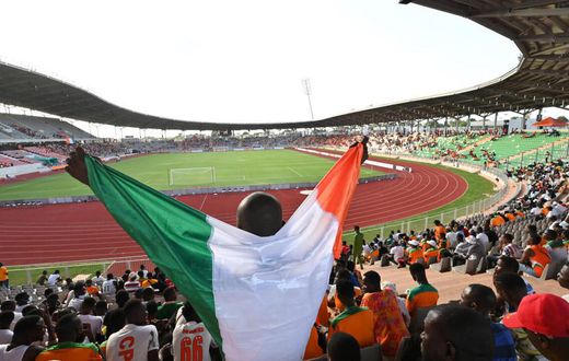 Cote d'voire, stade de football