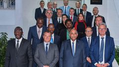 Le Groupe Auchan à travers son président venu annoncer l'ouverture des magasins Auchan en Côte d'Ivoire au Premier Ministre ivoirien Patrick Achi