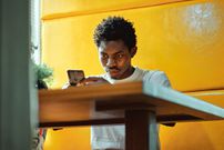 Une personne triste/Emmanuel Ikwuegbu