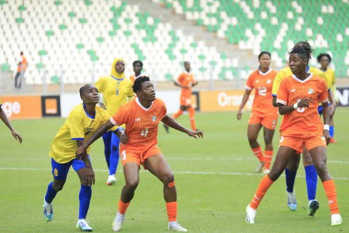 L'équipe féminine de football