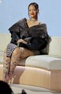 Rihanna en conférence de presse pour le Super Bowl LVII Halftime Show / Mike Coppola/Getty Images