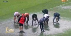 Stade d'Ebimpe après la pluie