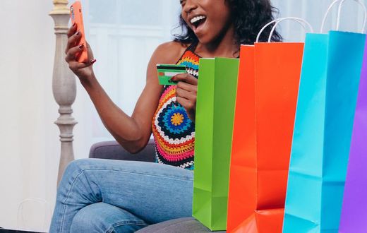 Faire des achats en ligne en toute sécurité / Kindel Media
