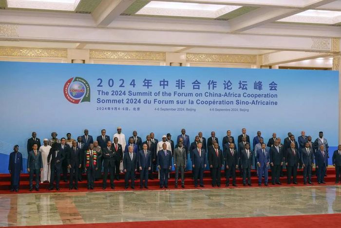 président chinois, Xi Jinping, et les dirigeants africains au sommet du Forum de la coopération Chine-Afrique, à Pékin, jeudi