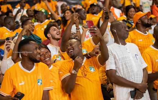 Les Ivoiriens joyeux au stade